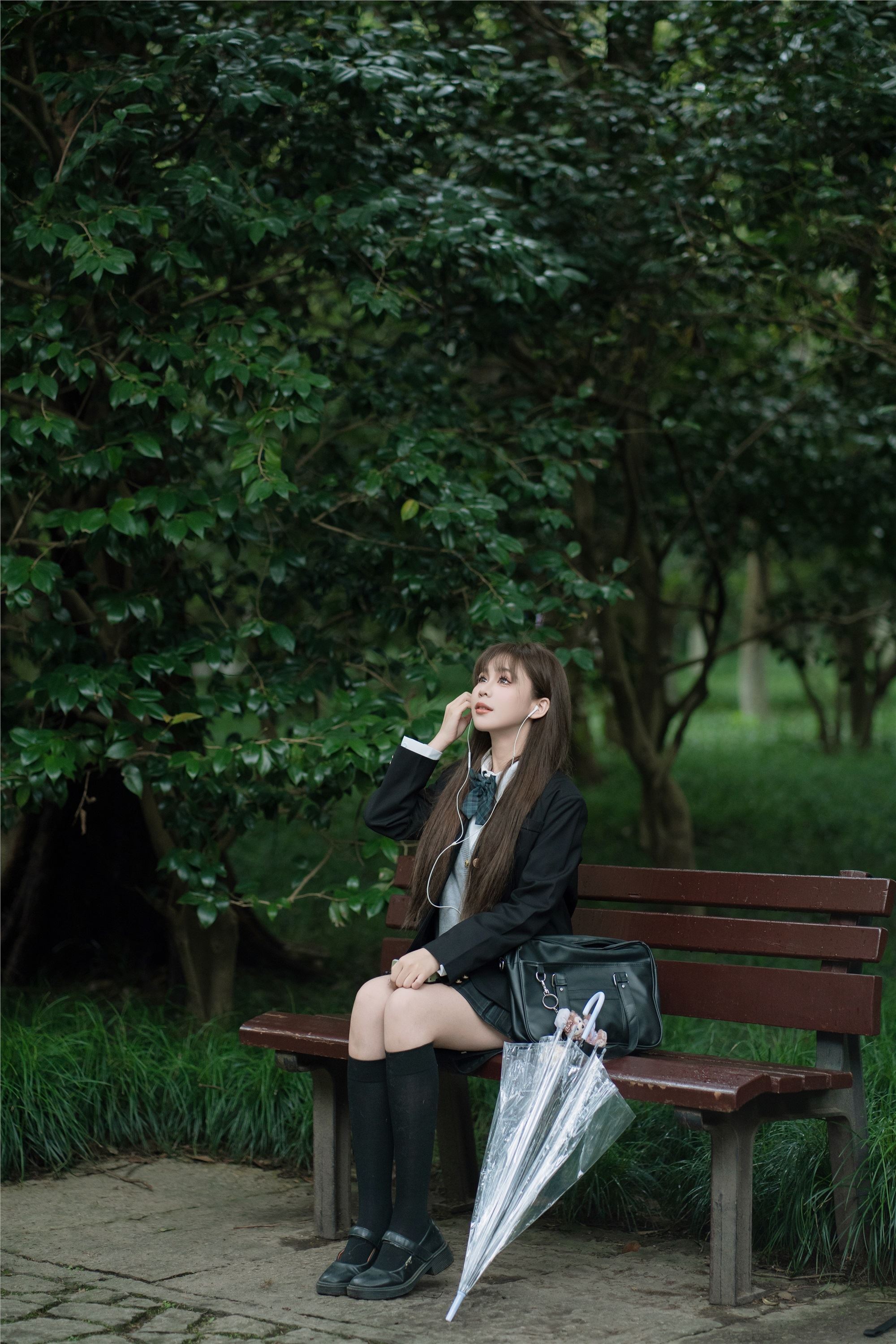 YITUYU艺图语 2025.01.05 深色jk 泡芙小方